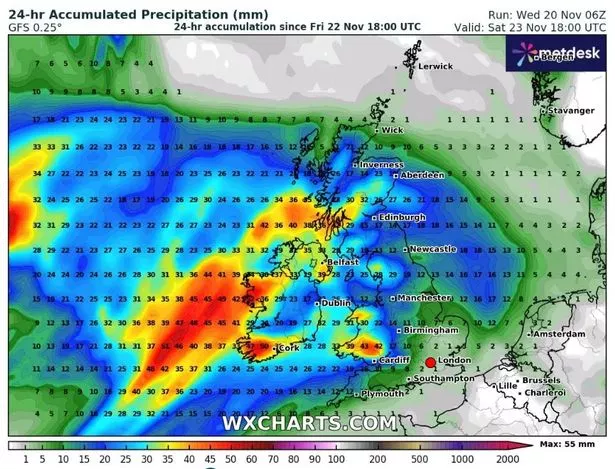 新的风暴地图变成了橙色，恐怖的雪和冻雨将在几天内席卷英国